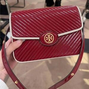 NWT Tory Burch Robinson Patent Quilted Convertible Shoulder Bag
